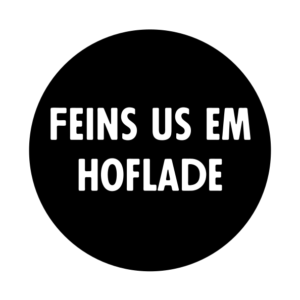 Bild https://stage.zuerioberland.ch/app/uploads/22_9066_ausflugsguide_buttons_feins-hoflade.png